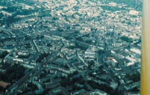 Unter uns liegt Aachen..